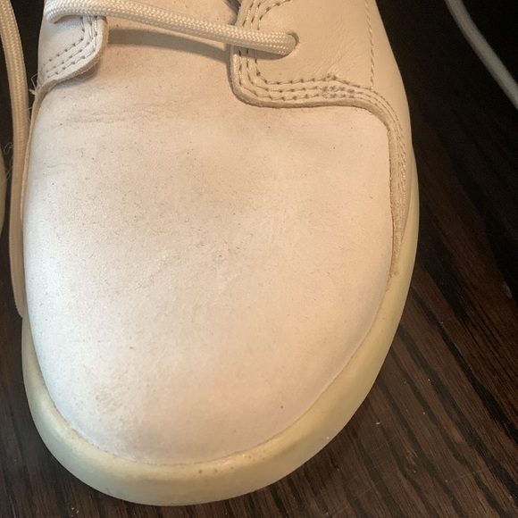 Women’s Tmberland Hiking Shoes - Picture 2 of 10